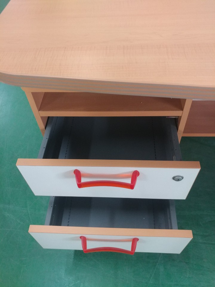 학생책상